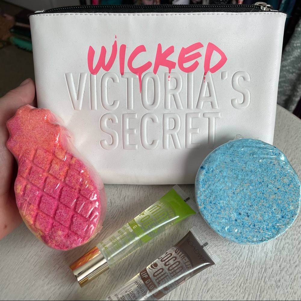 Victoria Secret Make up Bag & More